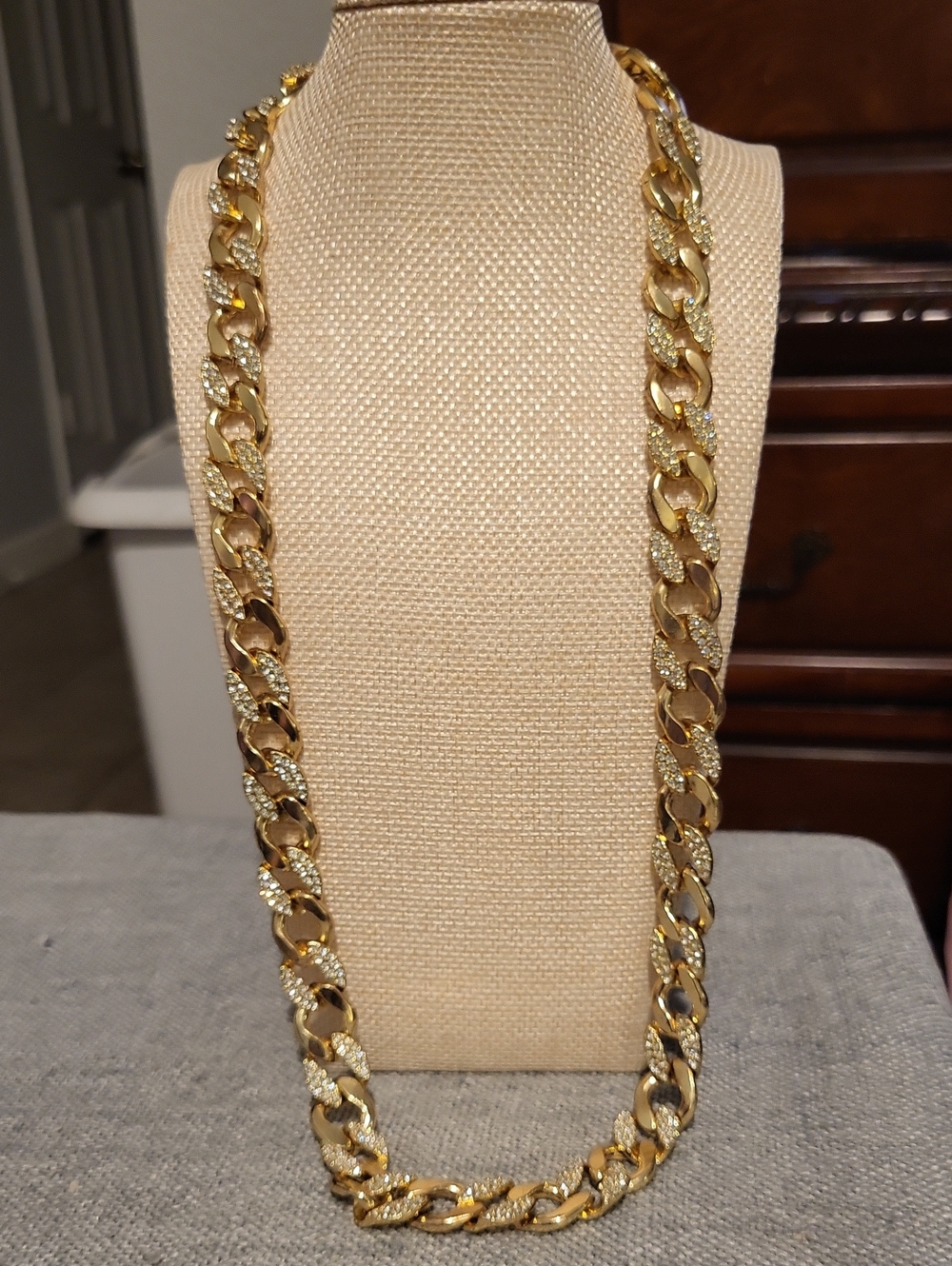 Gold-Tone Chunky Cuban Link Necklace - Elegant Women's Jewelry